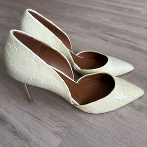 Kurt Geiger Pale Yellow Croc-Embossed Pointed Toe Stiletto Heels